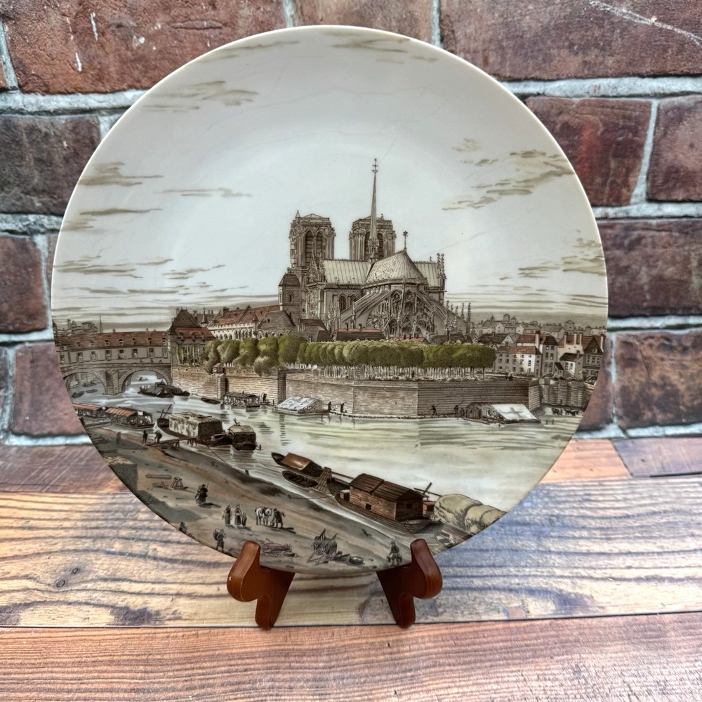 Vintage Porcelaine De Paris Notre Dame Cathedral 10"Collector Plate Numbered